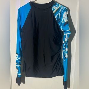 NWOT Long-Sleeved Rash Guard Bikini LG